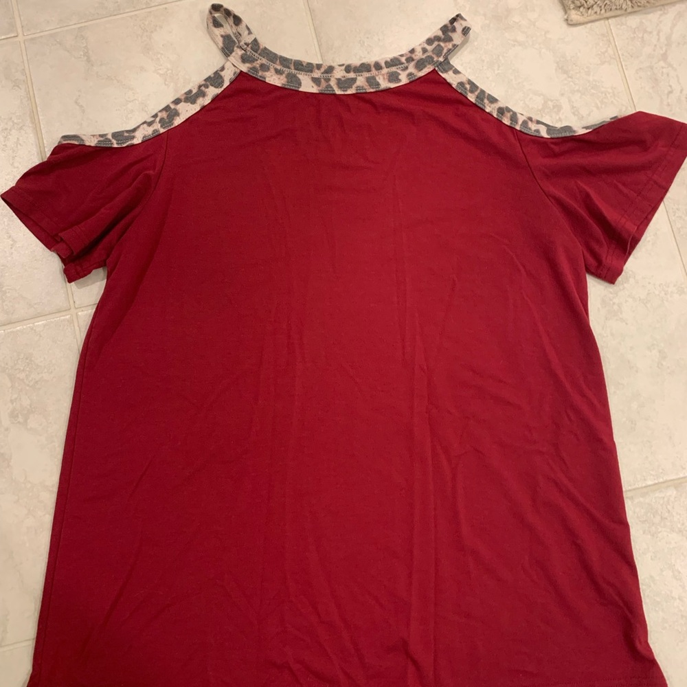 Red Cut Out Short Sleeve Tee